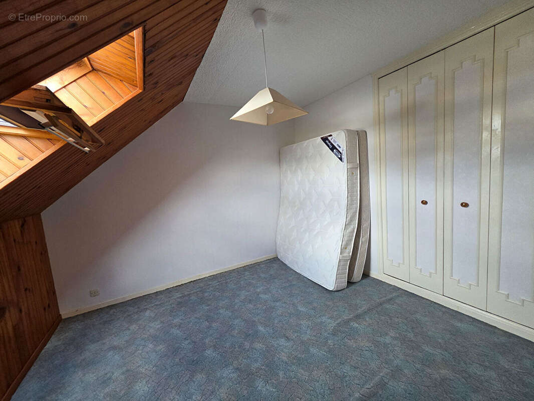 Maison à CREVECOEUR-LE-GRAND