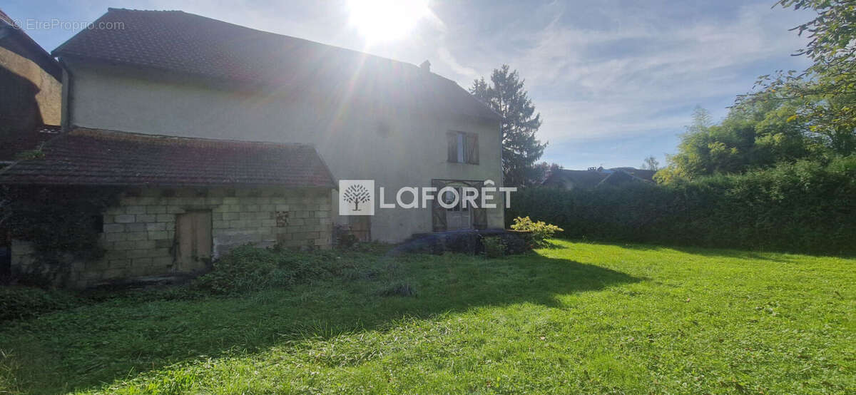 Maison à RENNES-SUR-LOUE
