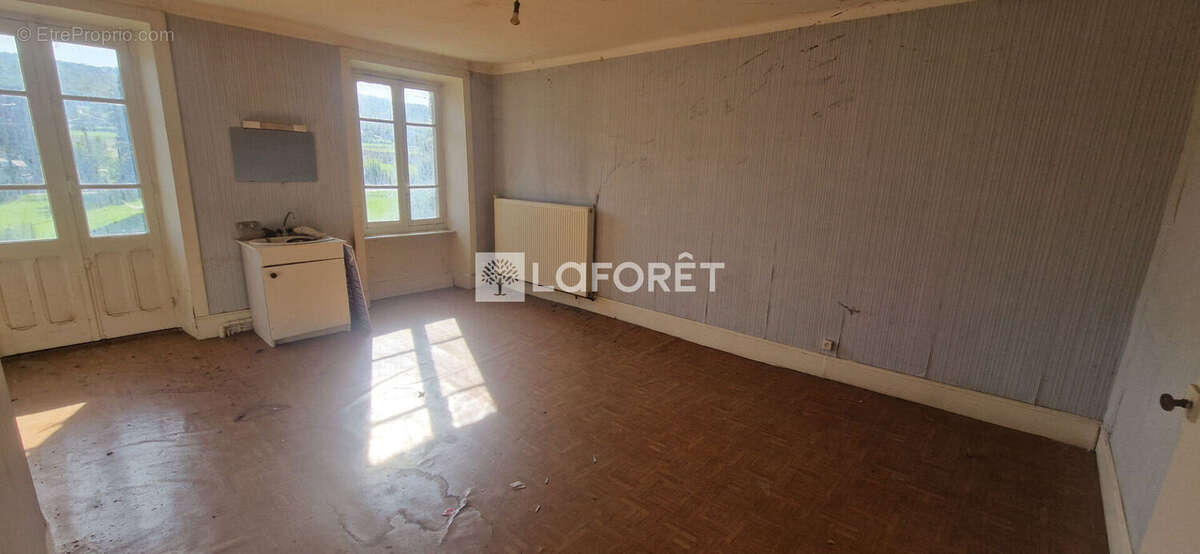 Maison à RENNES-SUR-LOUE