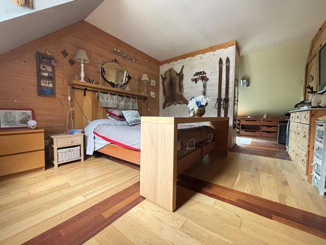 Maison à SAINT-PIERRE-DU-PERRAY