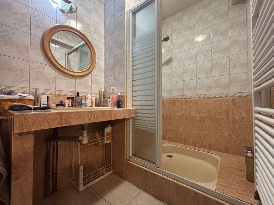 Maison à SAINT-PIERRE-DU-PERRAY