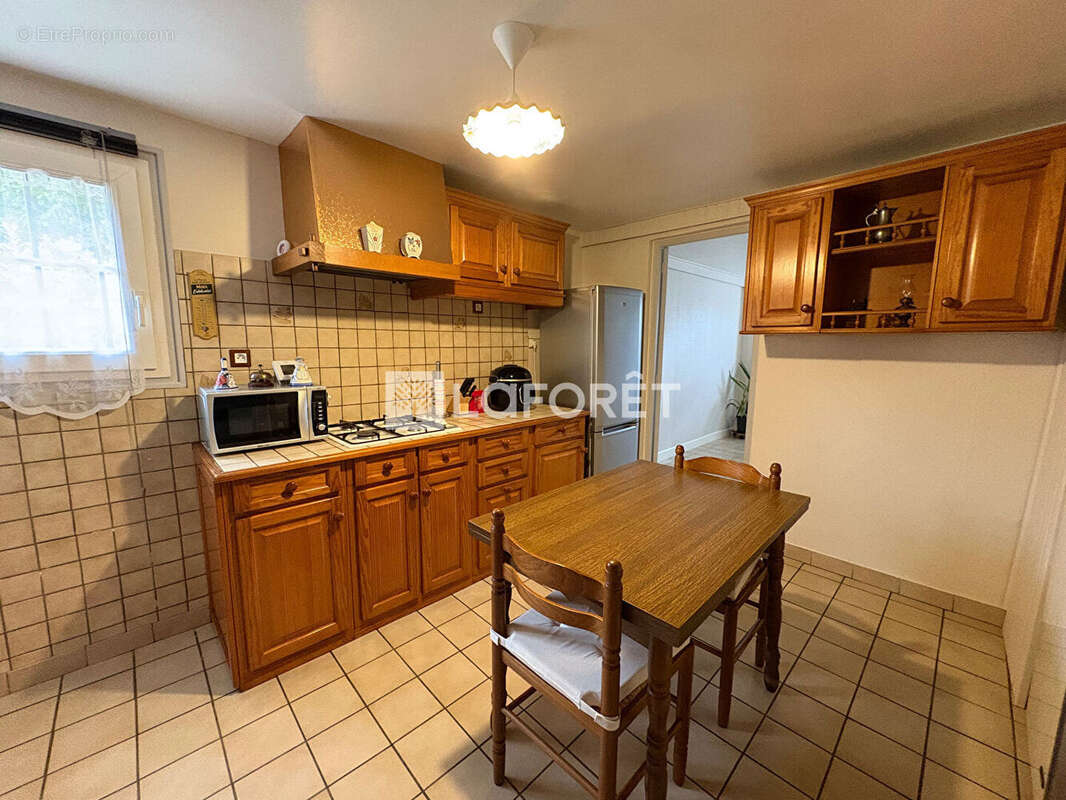 Maison à LES MUREAUX