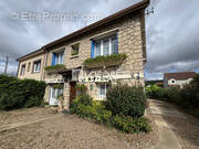 Maison à LES MUREAUX