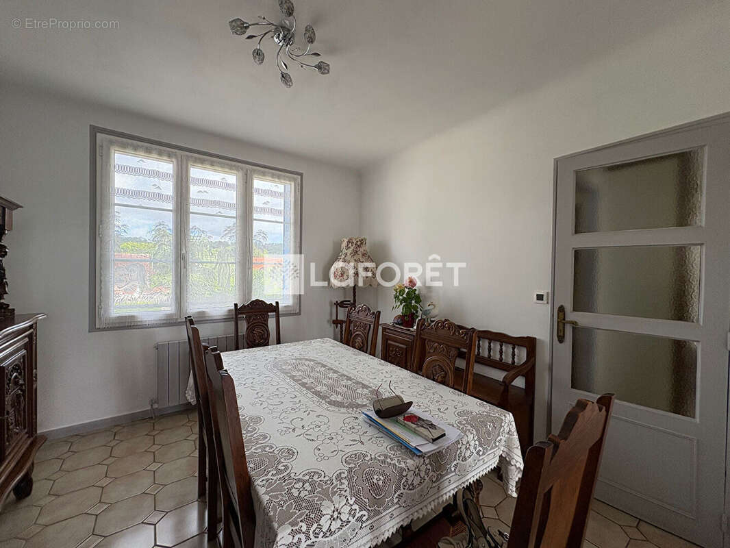 Maison à LES MUREAUX