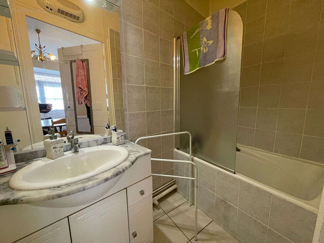 Maison à SAINT-GEORGES-D&#039;AURAC