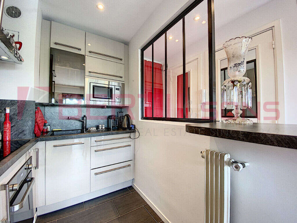 Appartement à MANDELIEU-LA-NAPOULE