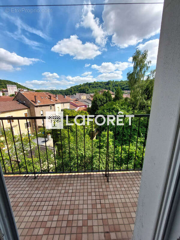 Appartement à AUDUN-LE-TICHE