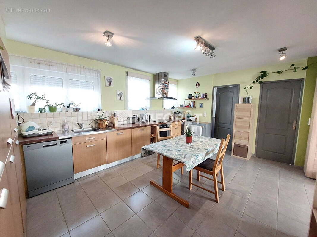 Appartement à AUDUN-LE-TICHE