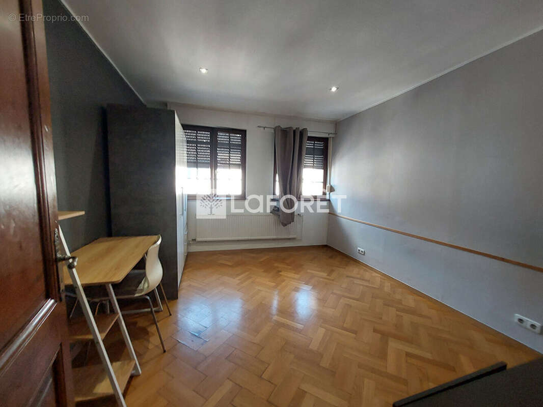 Maison à AUDUN-LE-TICHE