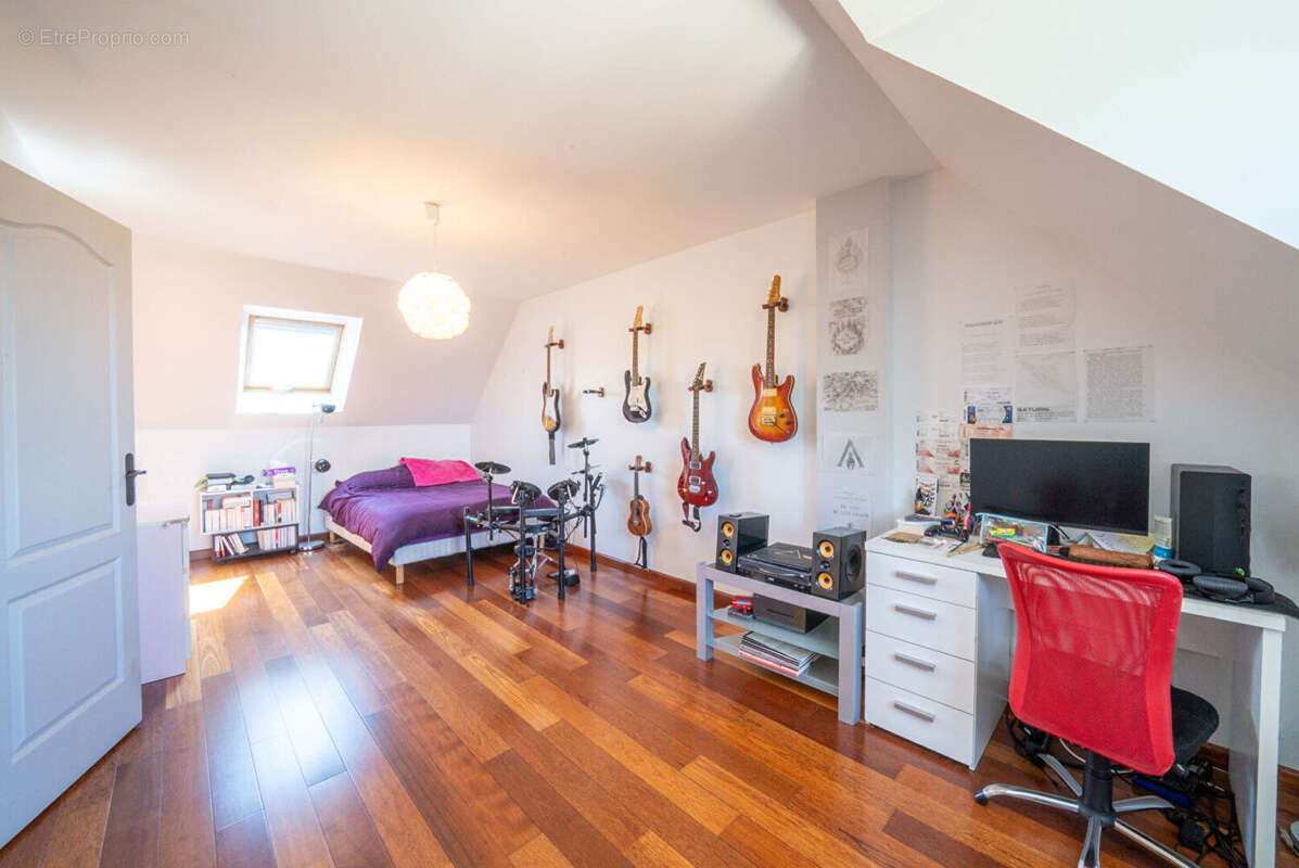 Maison à LAGNY-SUR-MARNE