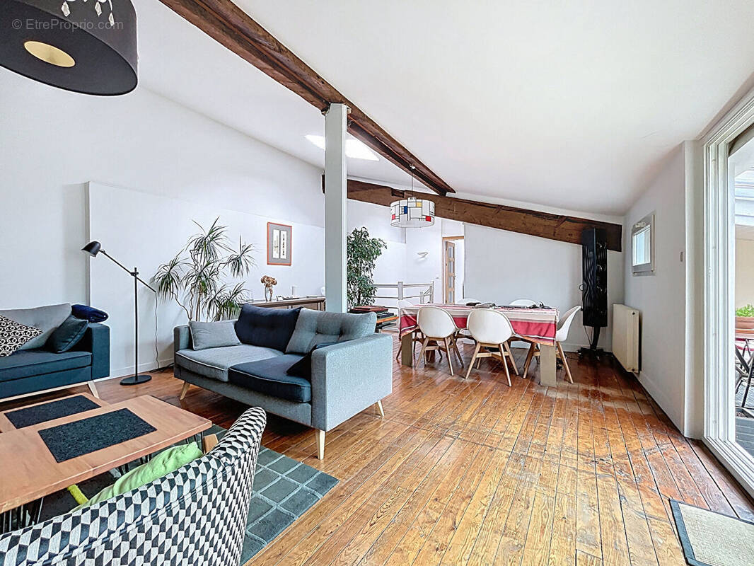 Appartement à BORDEAUX