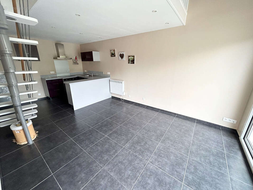 Maison à SARTROUVILLE