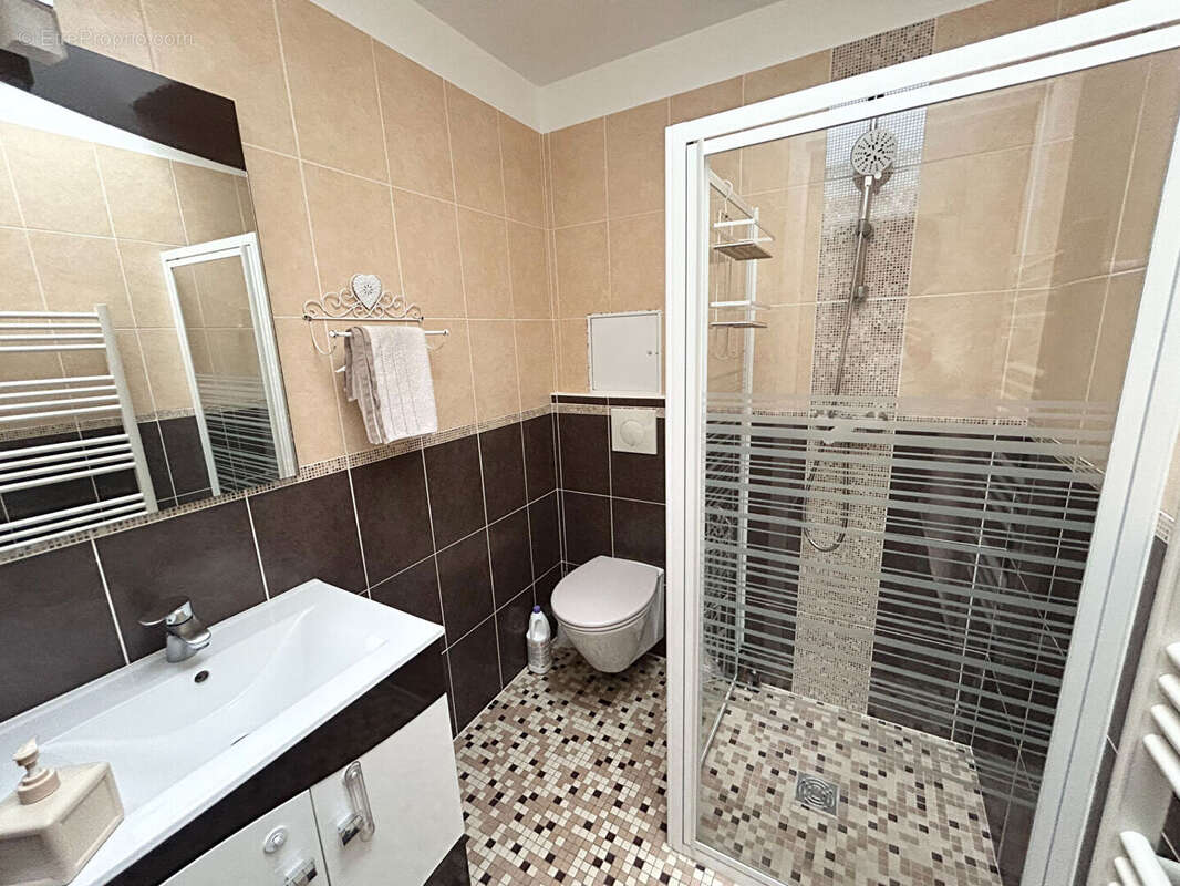 Maison à SARTROUVILLE