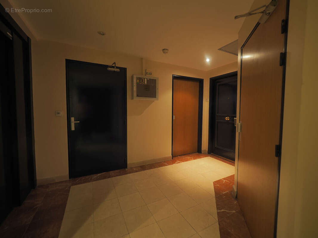 Appartement à PARIS-20E