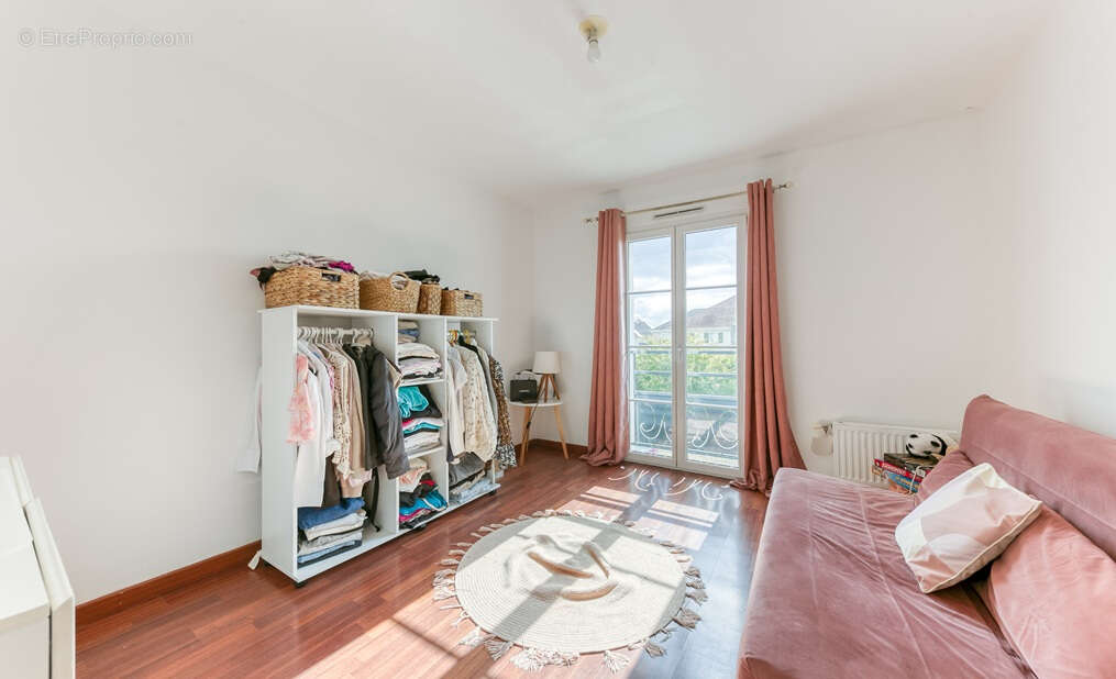 Appartement à SAINT-PIERRE-DU-PERRAY