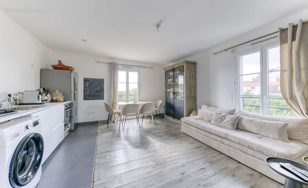 Appartement à SAINT-PIERRE-DU-PERRAY
