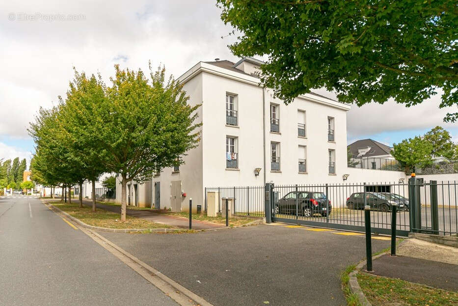 Appartement à SAINT-PIERRE-DU-PERRAY
