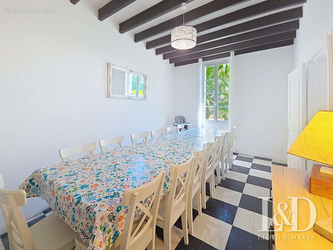 Maison à CHENAC-SAINT-SEURIN-D&#039;UZET