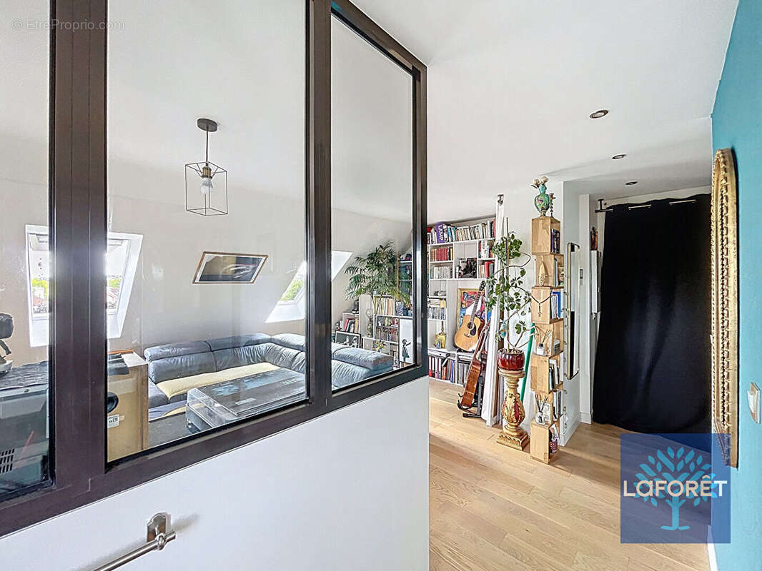 Appartement à CHILLY-MAZARIN