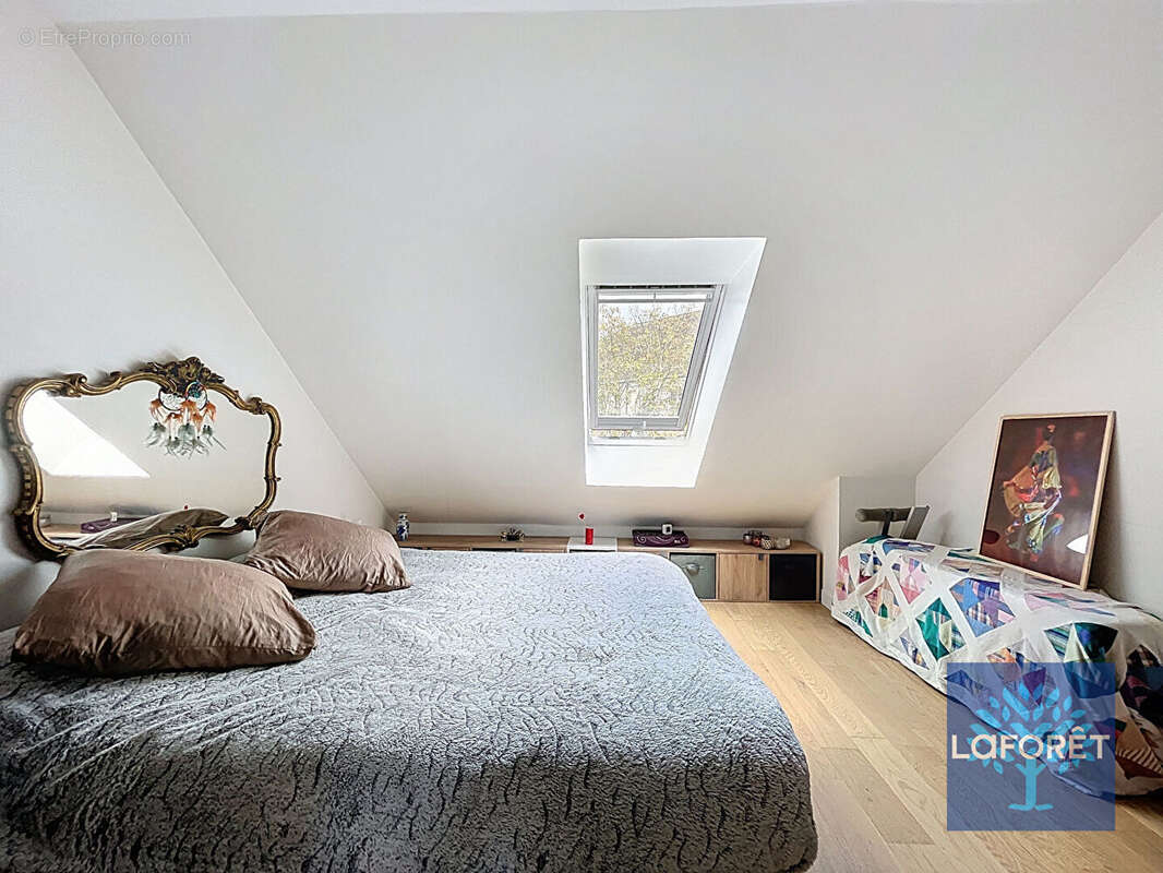 Appartement à CHILLY-MAZARIN