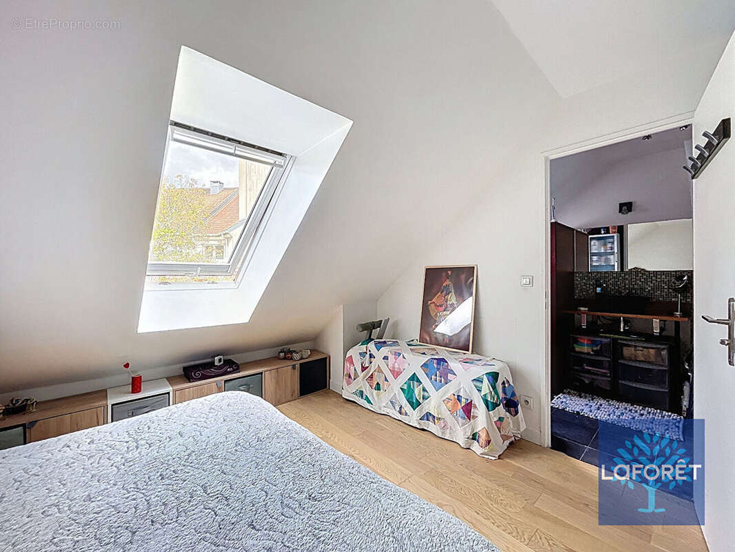 Appartement à CHILLY-MAZARIN