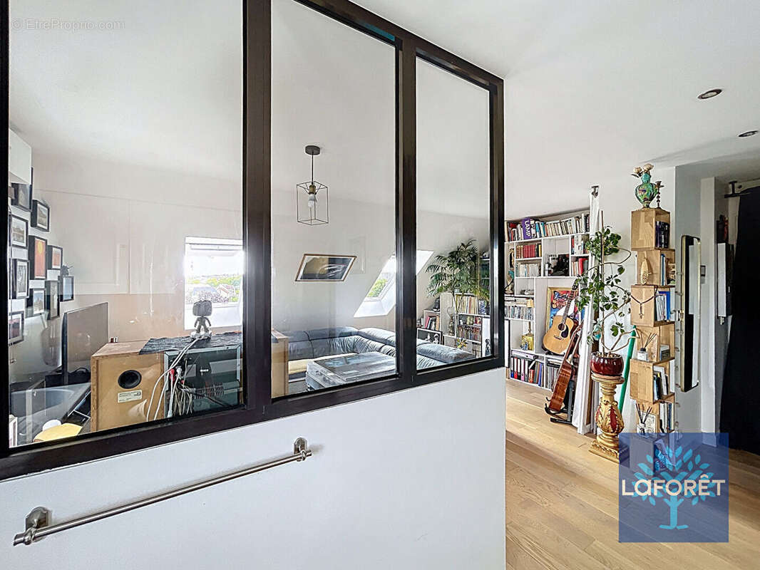 Appartement à CHILLY-MAZARIN