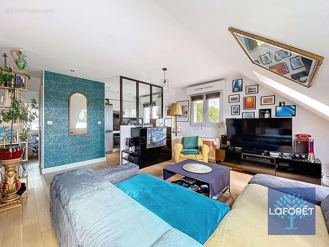 Appartement à CHILLY-MAZARIN