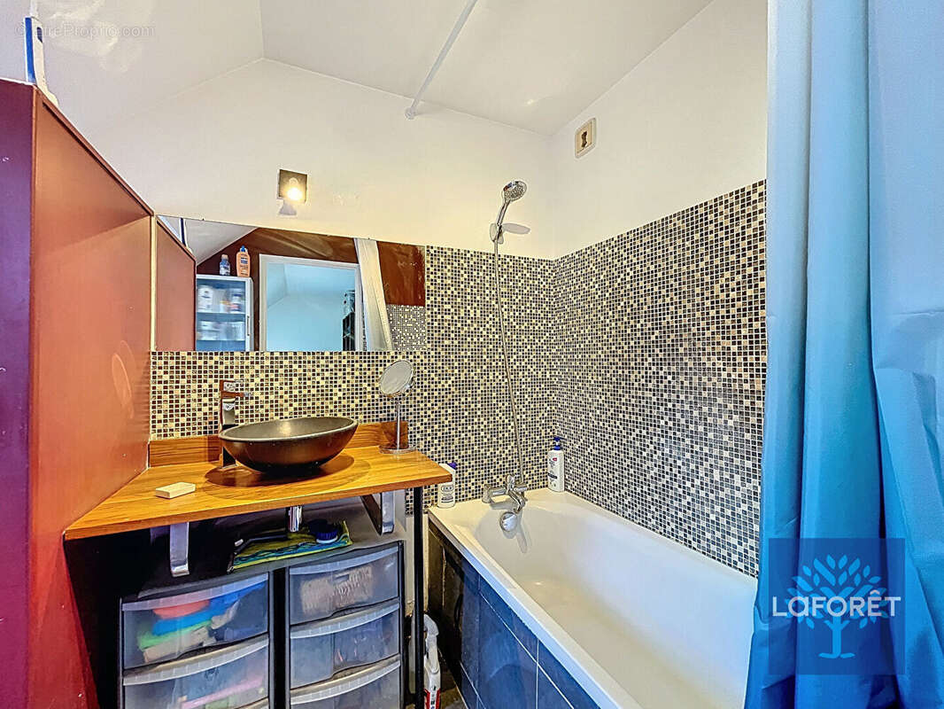 Appartement à CHILLY-MAZARIN