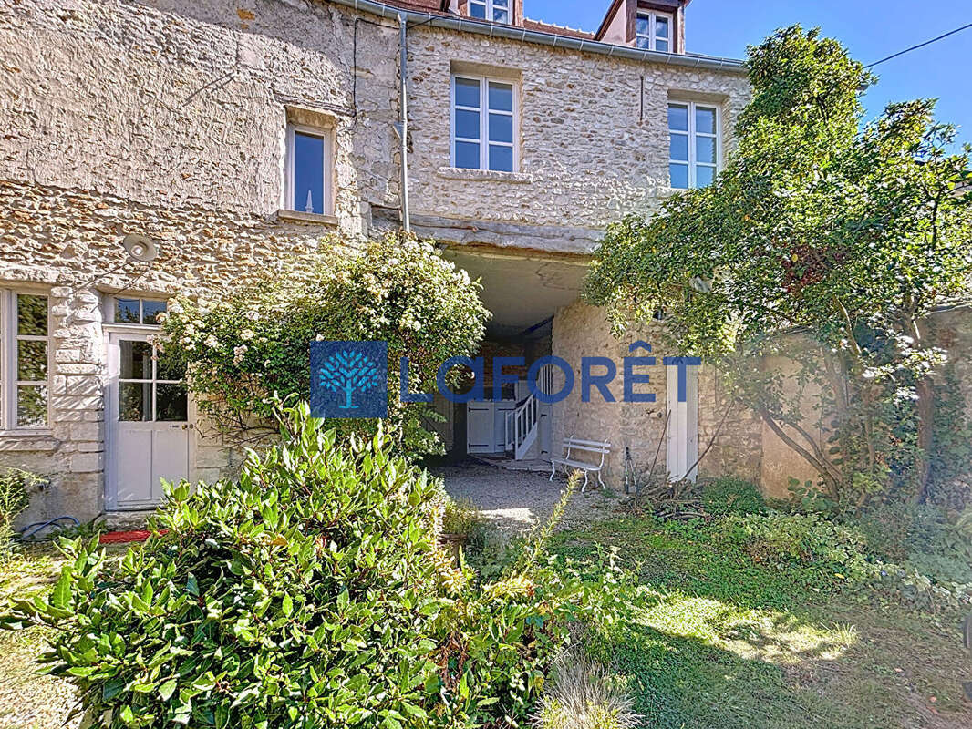 Maison à SAINT-NOM-LA-BRETECHE