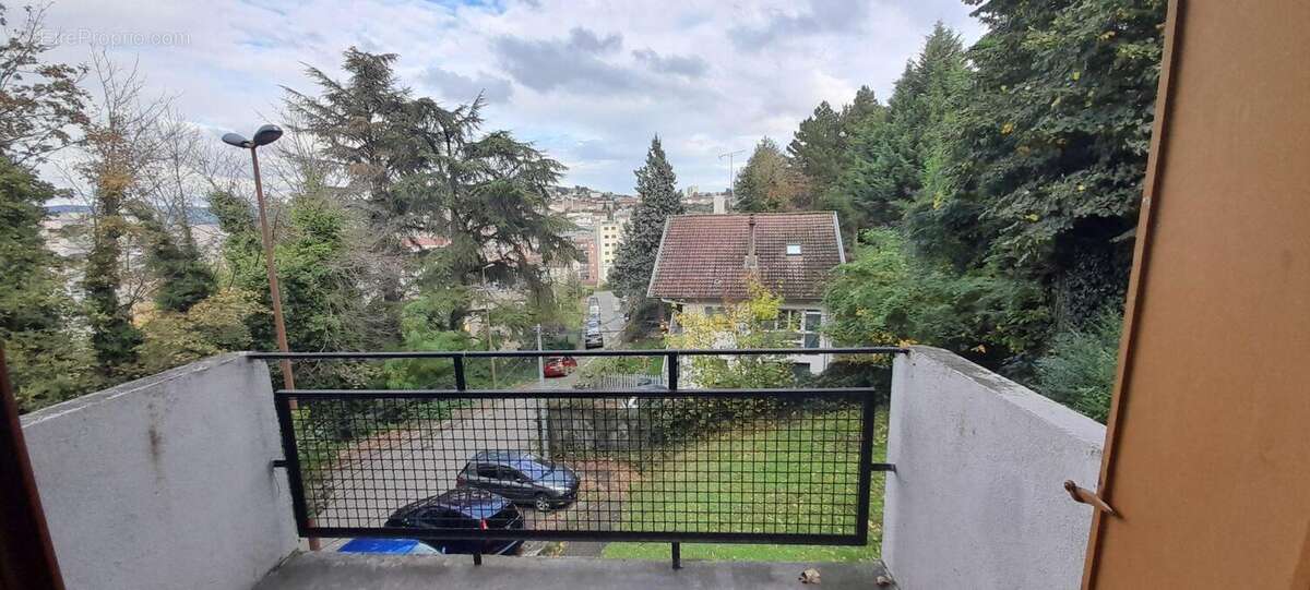 Appartement à SAINT-ETIENNE