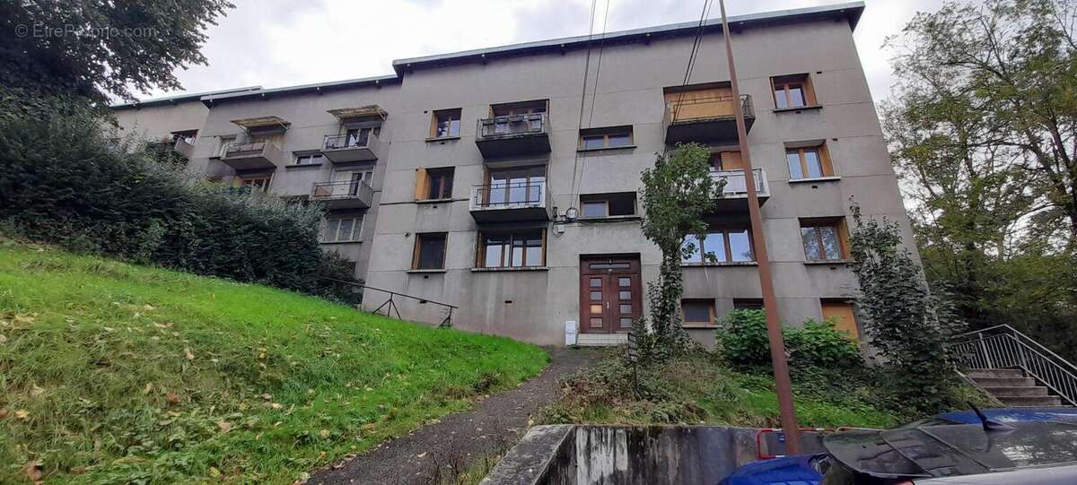 Appartement à SAINT-ETIENNE