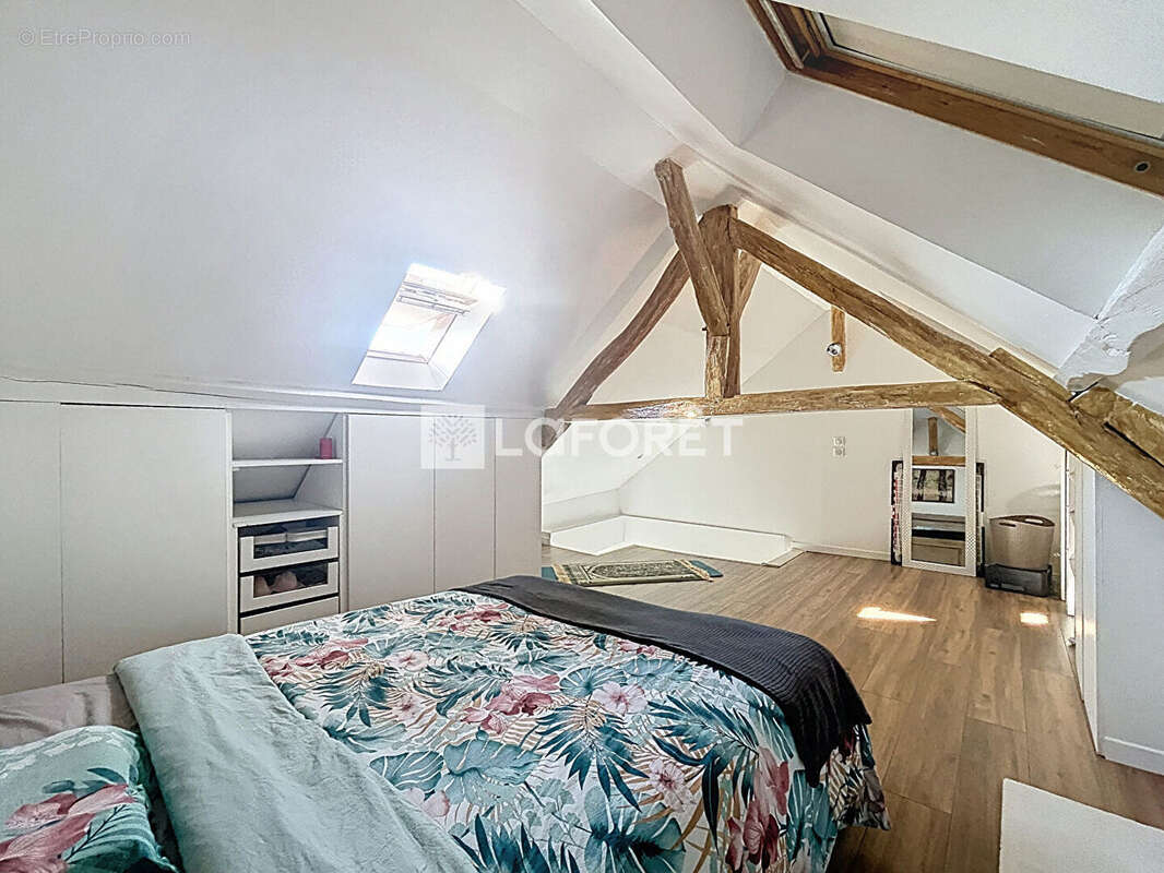 Appartement à LA QUEUE-EN-BRIE