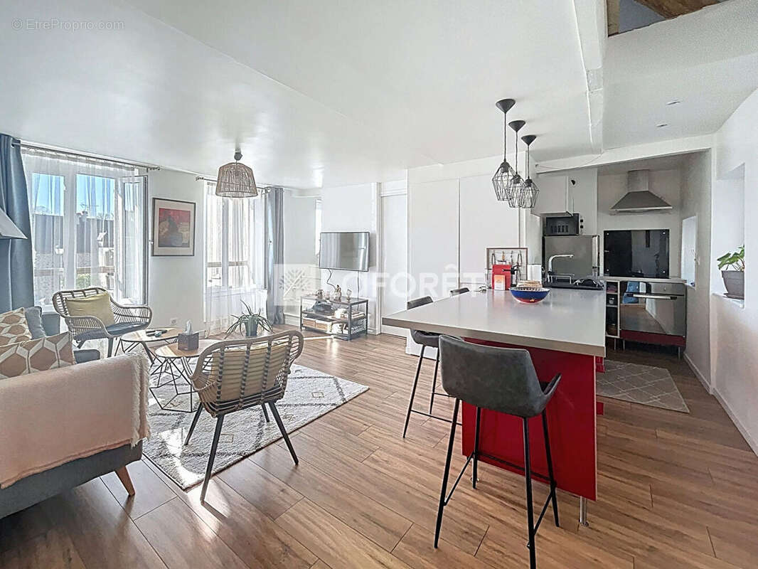 Appartement à LA QUEUE-EN-BRIE