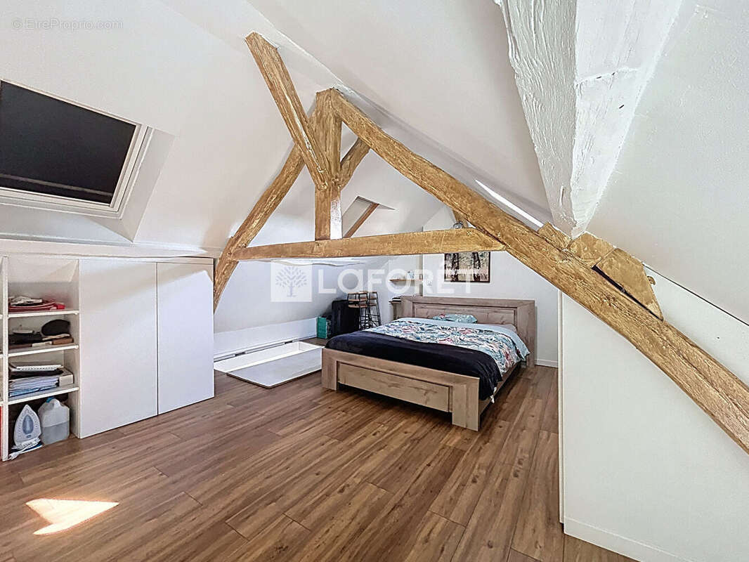 Appartement à LA QUEUE-EN-BRIE