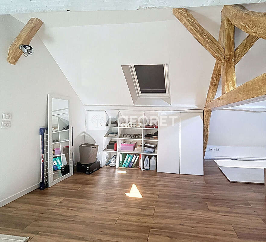 Appartement à LA QUEUE-EN-BRIE