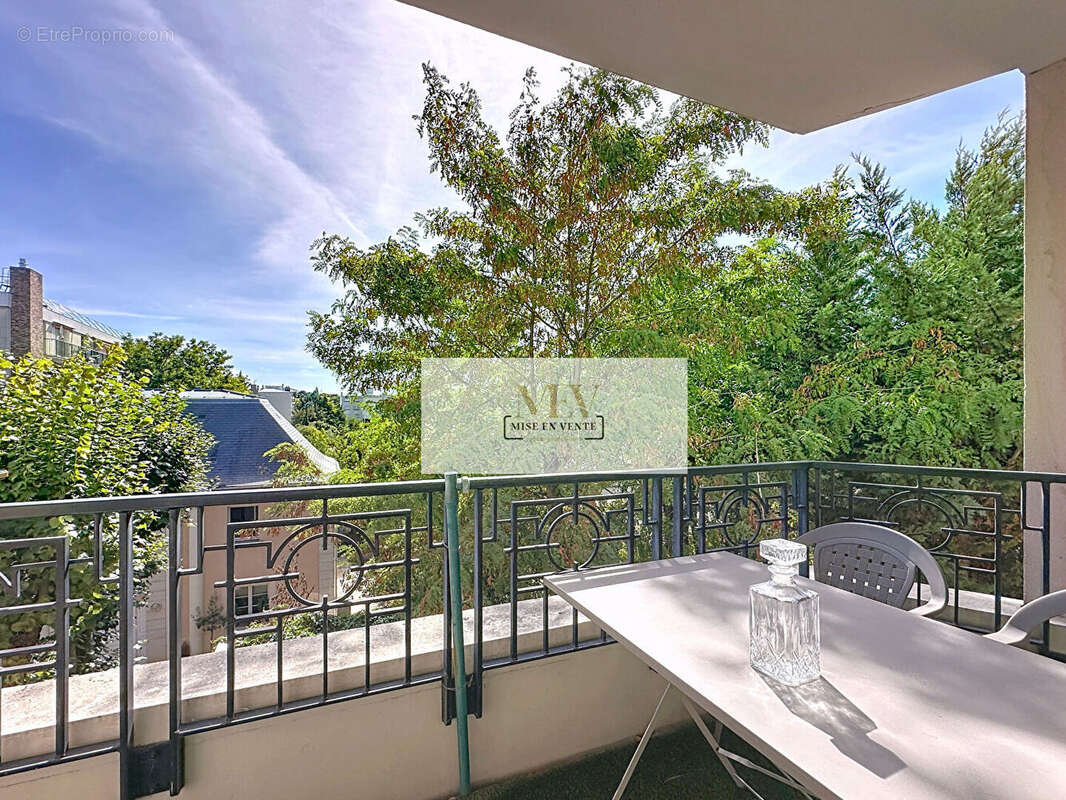 Appartement à LE PERREUX-SUR-MARNE