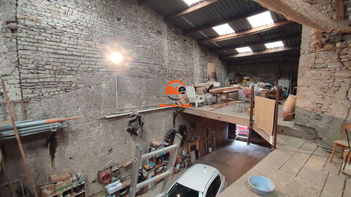 Grange à vendre BILLOM - Agence Immobilière BSLE IMMO BILLOM - Maison à BILLOM