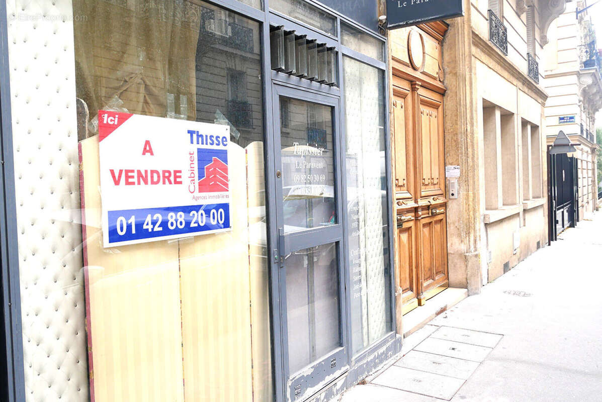 Commerce à PARIS-16E