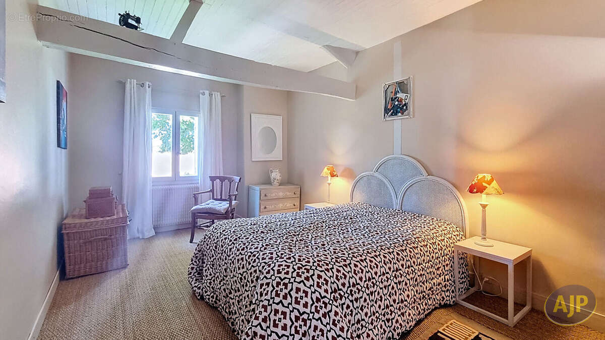 Maison à SAINT-DENIS-DE-PILE