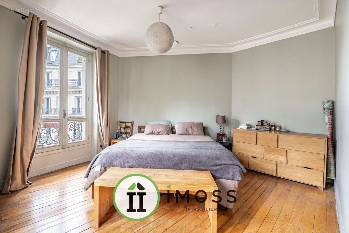 Appartement à PARIS-18E