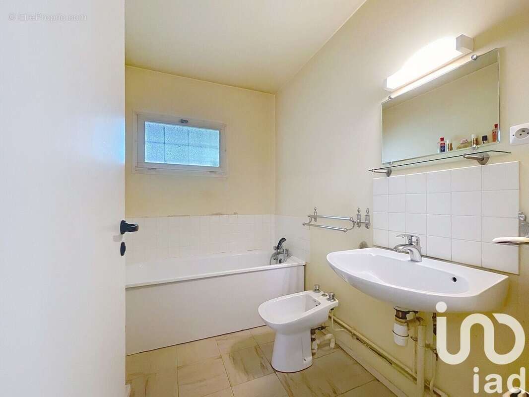 Photo 7 - Maison à MONTCOURT-FROMONVILLE