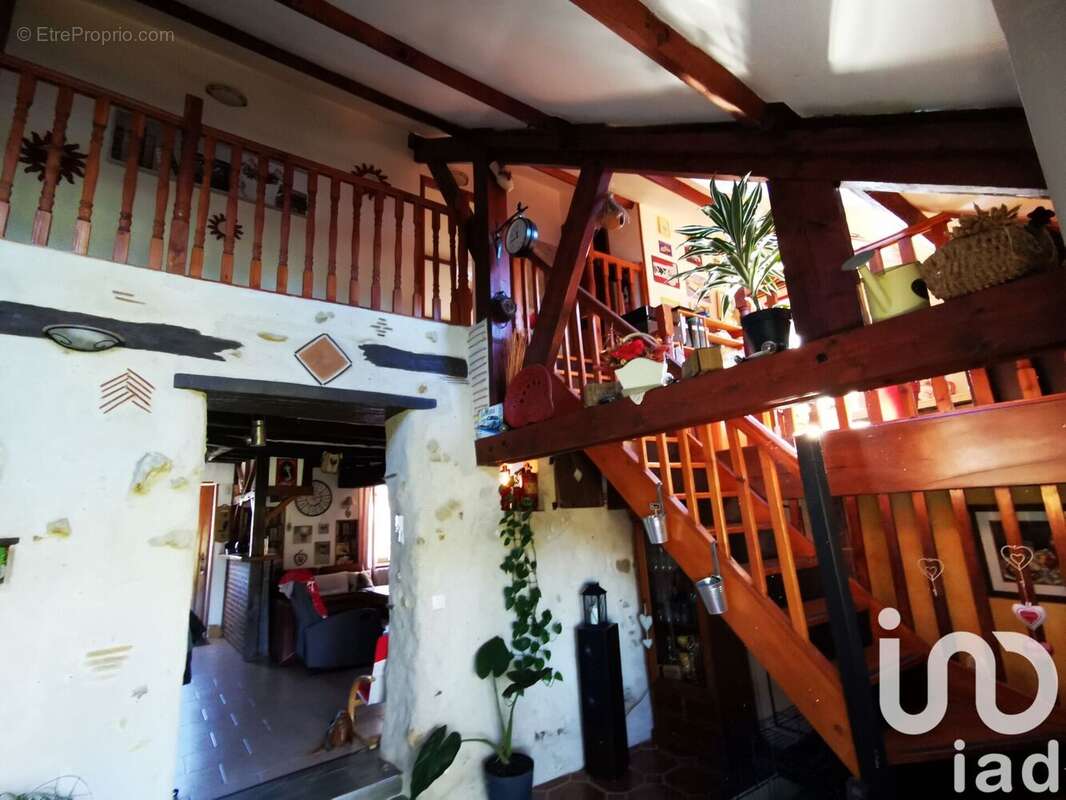 Photo 6 - Maison à LE BREIL-SUR-MERIZE