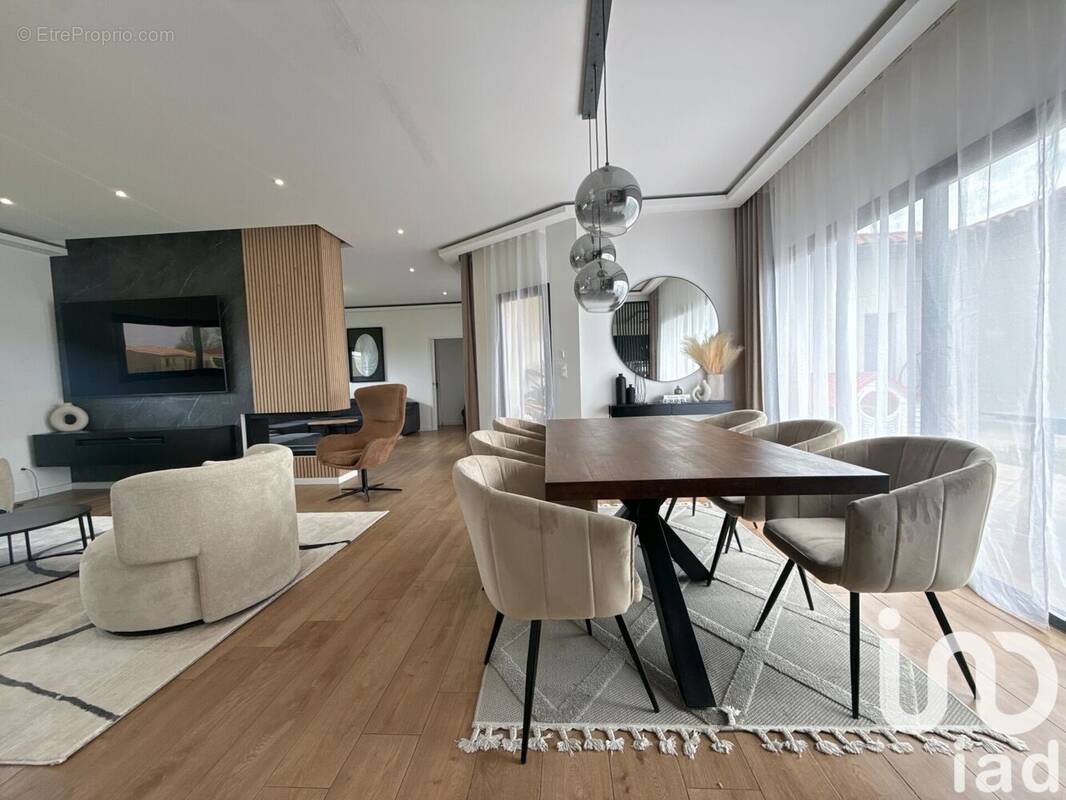 Photo 1 - Maison à BRESSOLS