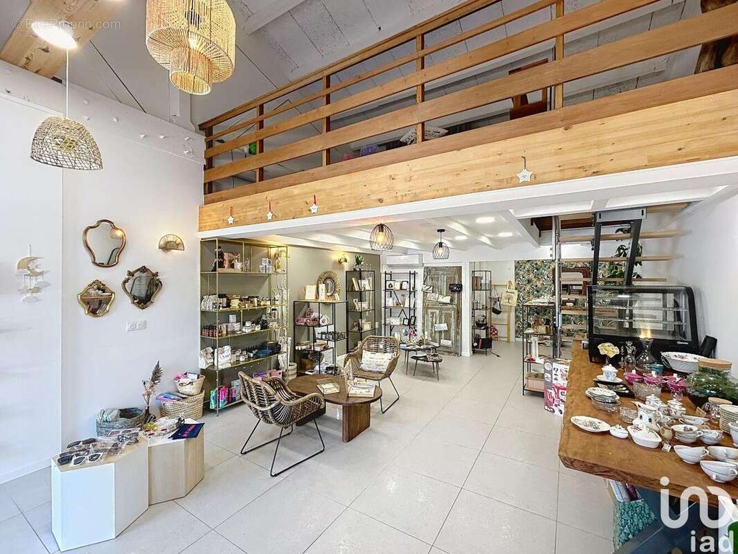 Photo 2 - Commerce à PIETROSELLA