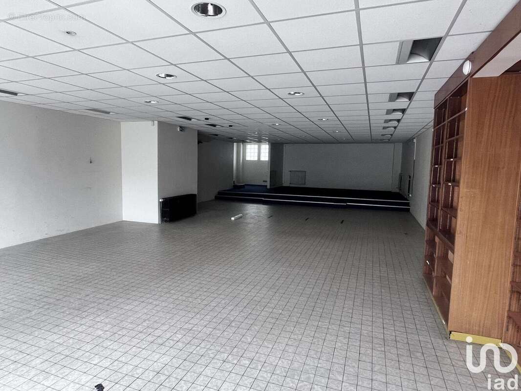 Photo 2 - Commerce à LOUDEAC