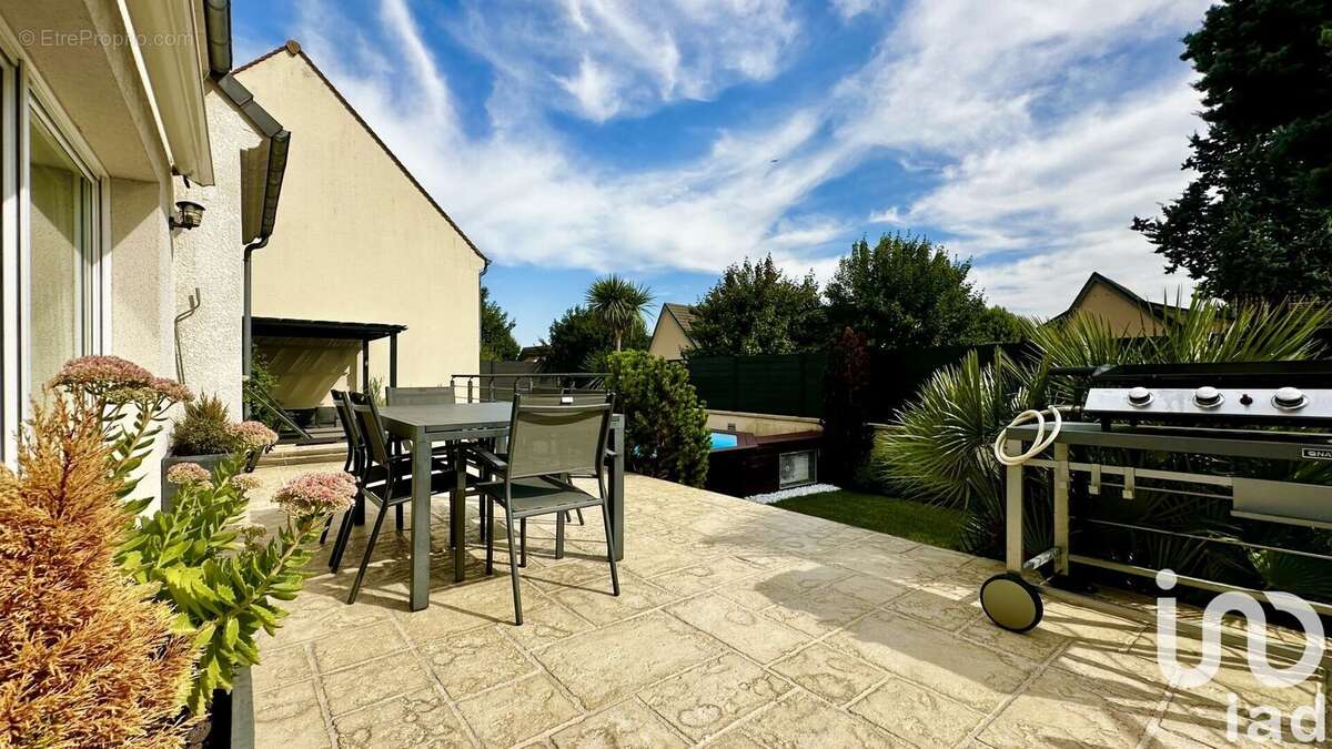 Photo 3 - Maison à PONTAULT-COMBAULT