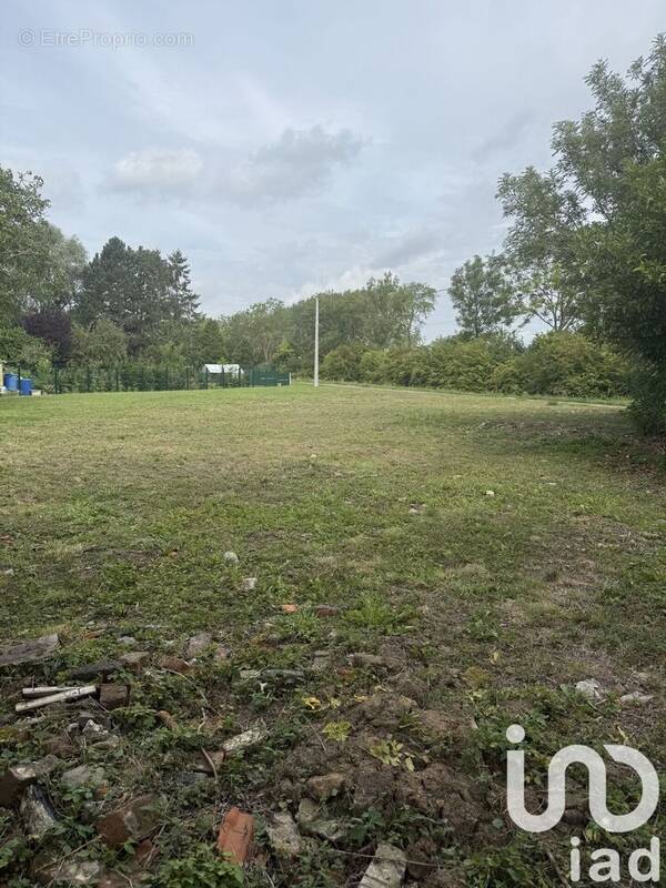 Photo 1 - Terrain à BUSNES