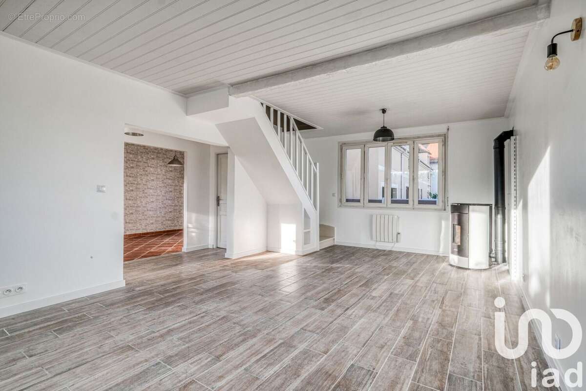 Photo 2 - Maison à LAGNY-SUR-MARNE