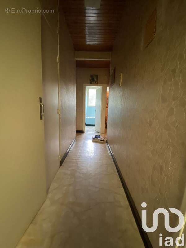 Photo 3 - Maison à LA CHAPELLE-MONTBRANDEIX