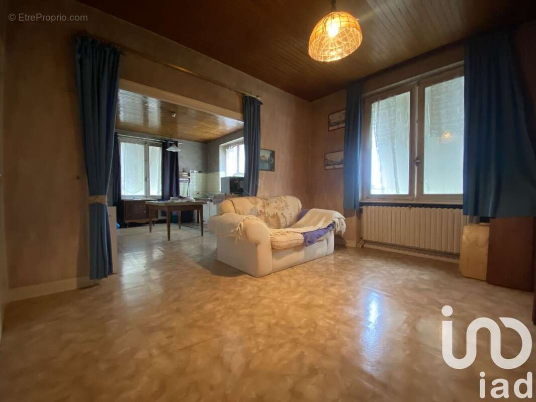 Photo 5 - Maison à LA CHAPELLE-MONTBRANDEIX